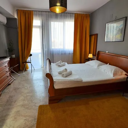 Central Sunrise Unirii Апартаменты Бухарест