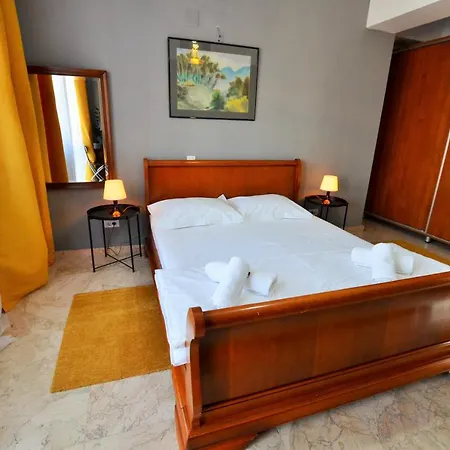 Central Sunrise Unirii Apartment *