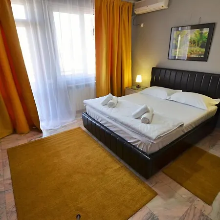 Central Sunrise Unirii Apartment *